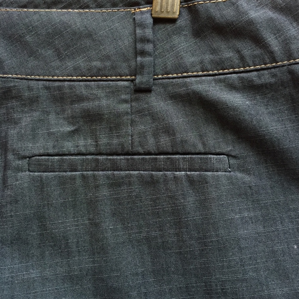Shorts - Picture 4 of 5